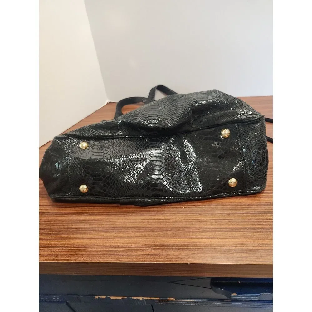 Michael Kors Medium Printed Snakeskin Leather Bag‎ Black